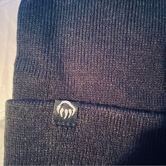 Wolverine Acrylic Rib Knit Watch Hat Black - Picture 4 of 4